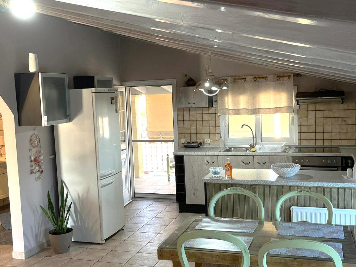 Samishouse Apartment Kanali  ภายนอก รูปภาพ