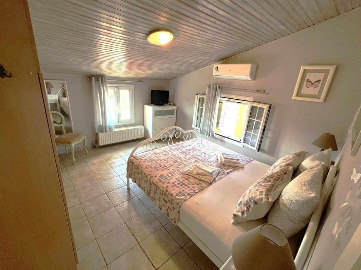 Samishouse Apartment Kanali  ภายนอก รูปภาพ
