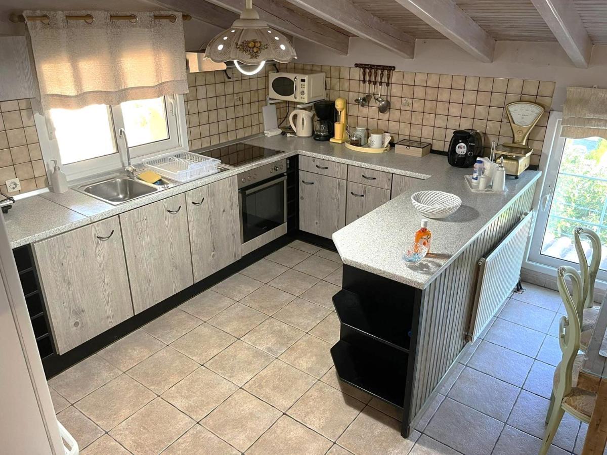 Samishouse Apartment Kanali  ภายนอก รูปภาพ