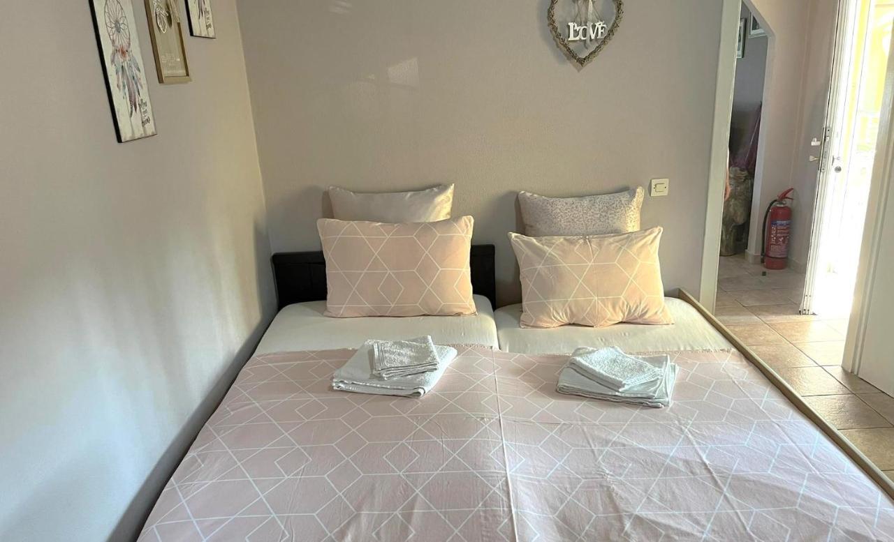 Samishouse Apartment Kanali  ภายนอก รูปภาพ